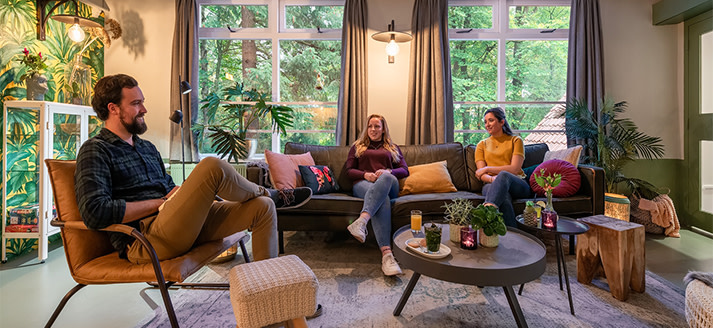 StayOkay Arnhem lounge