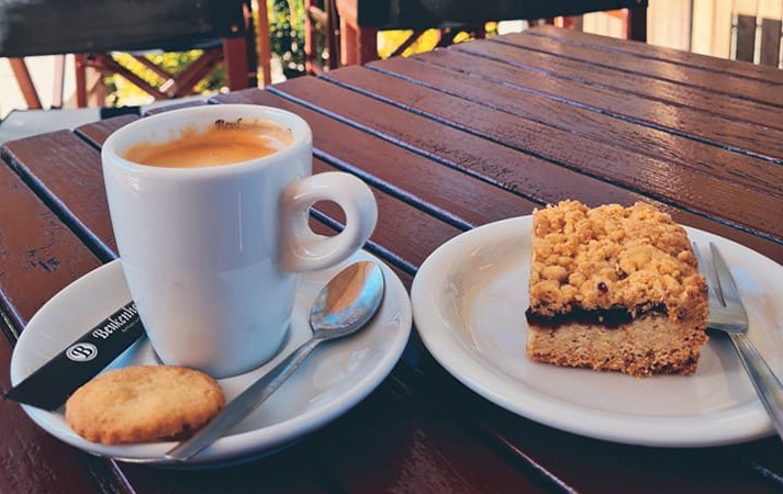 Heerlijke koffie met gebak Bij Ludger