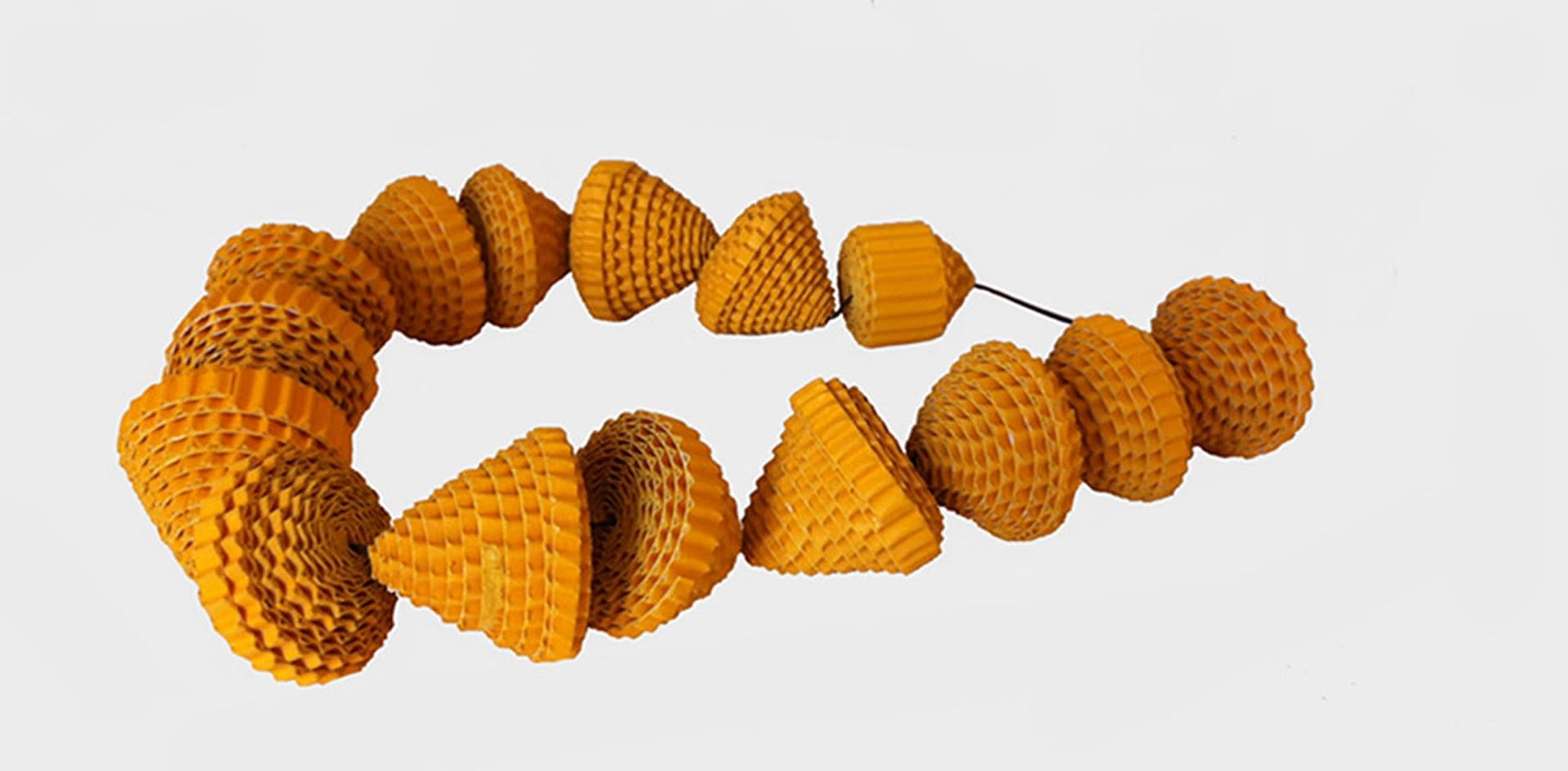 Papieren halsketting