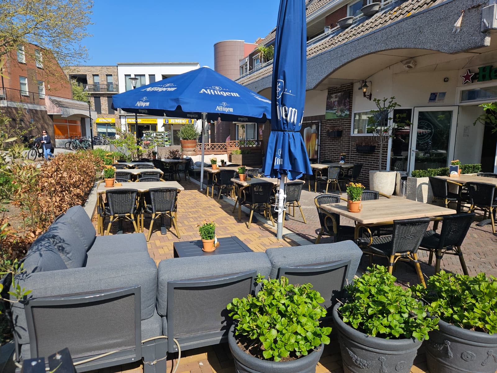 Thuis bij Tries -Fijn terras