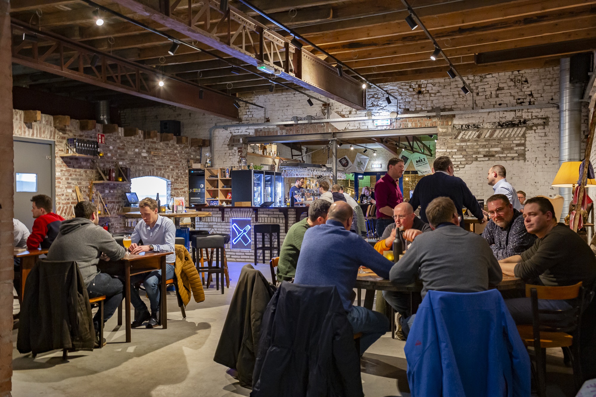 Proeflokaal Weerter Stadsbrouwerij - Gezellig interieur