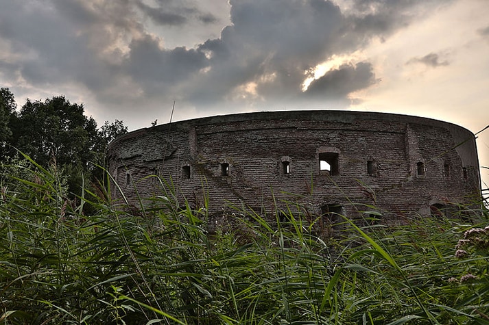 Stelling van Amsterdam en Nieuwe Hollandse