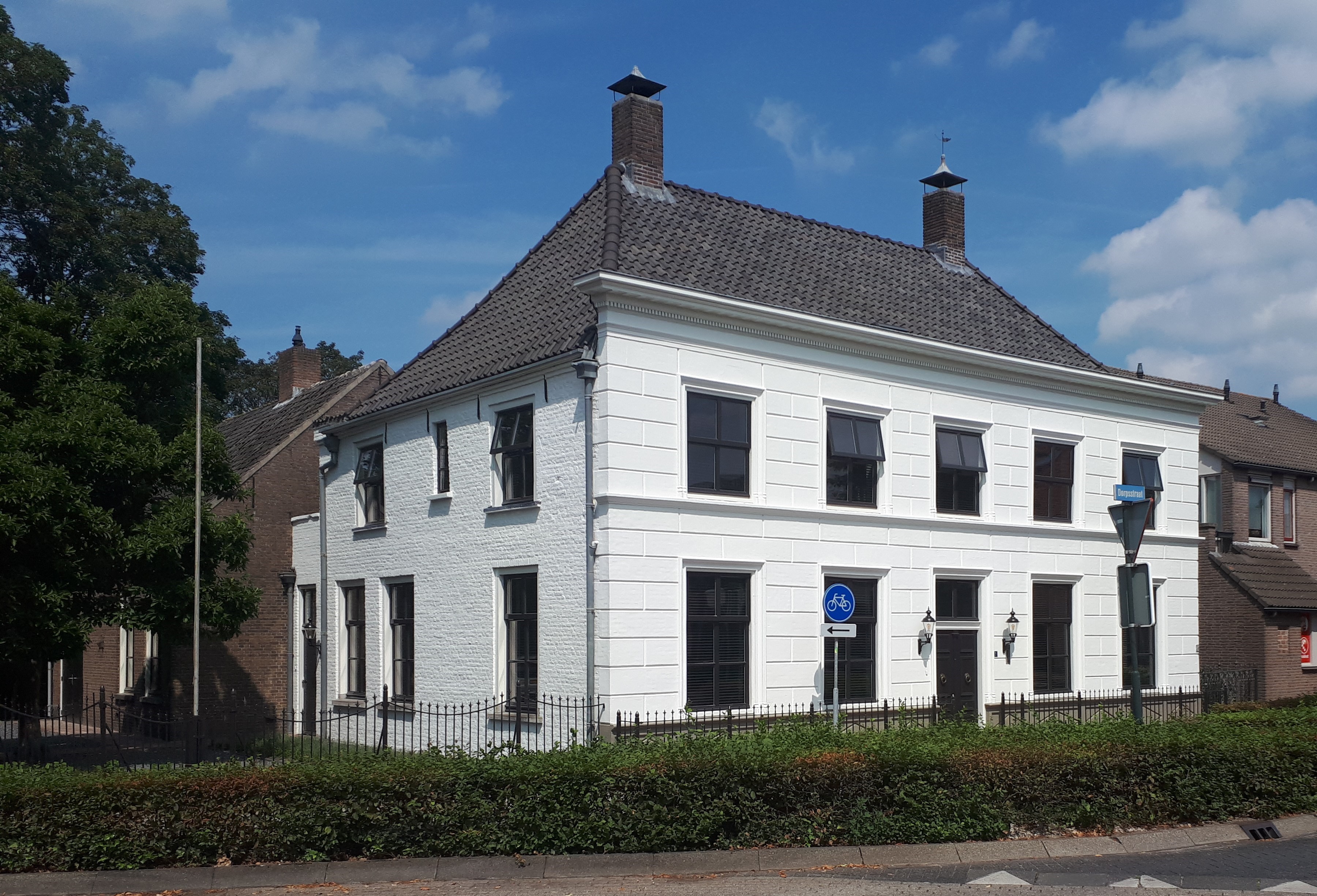 Logement 1818 vanaf de weg