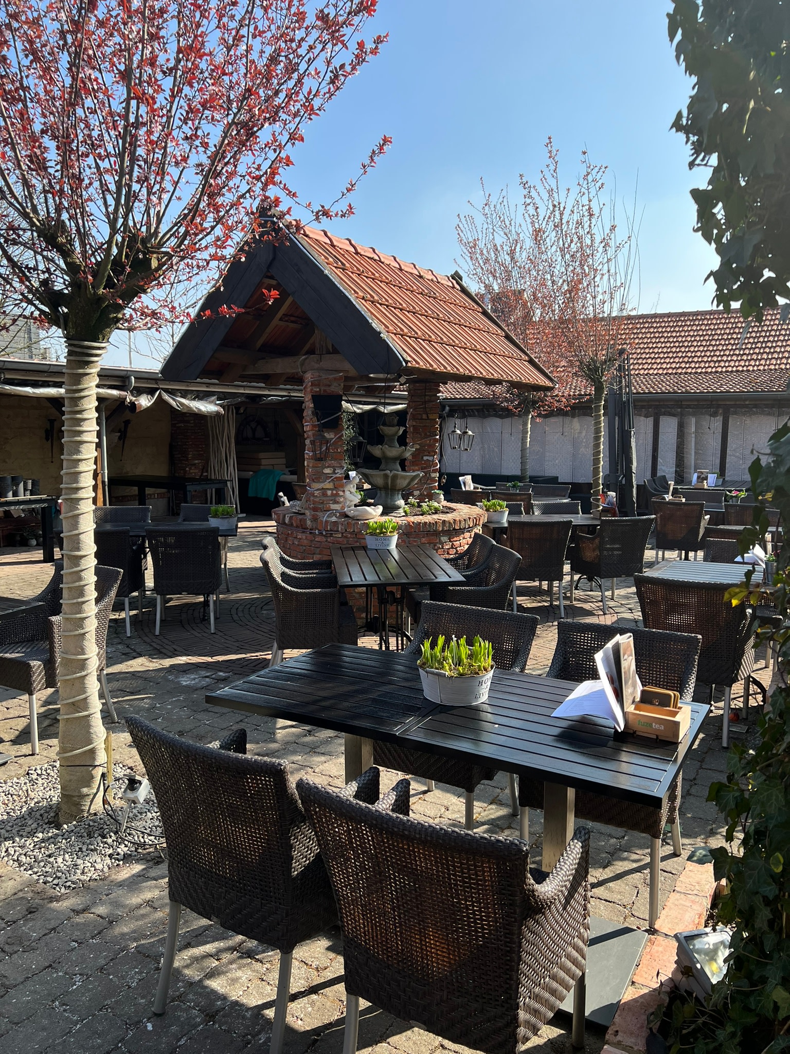 Restaurant De Kneut | terras