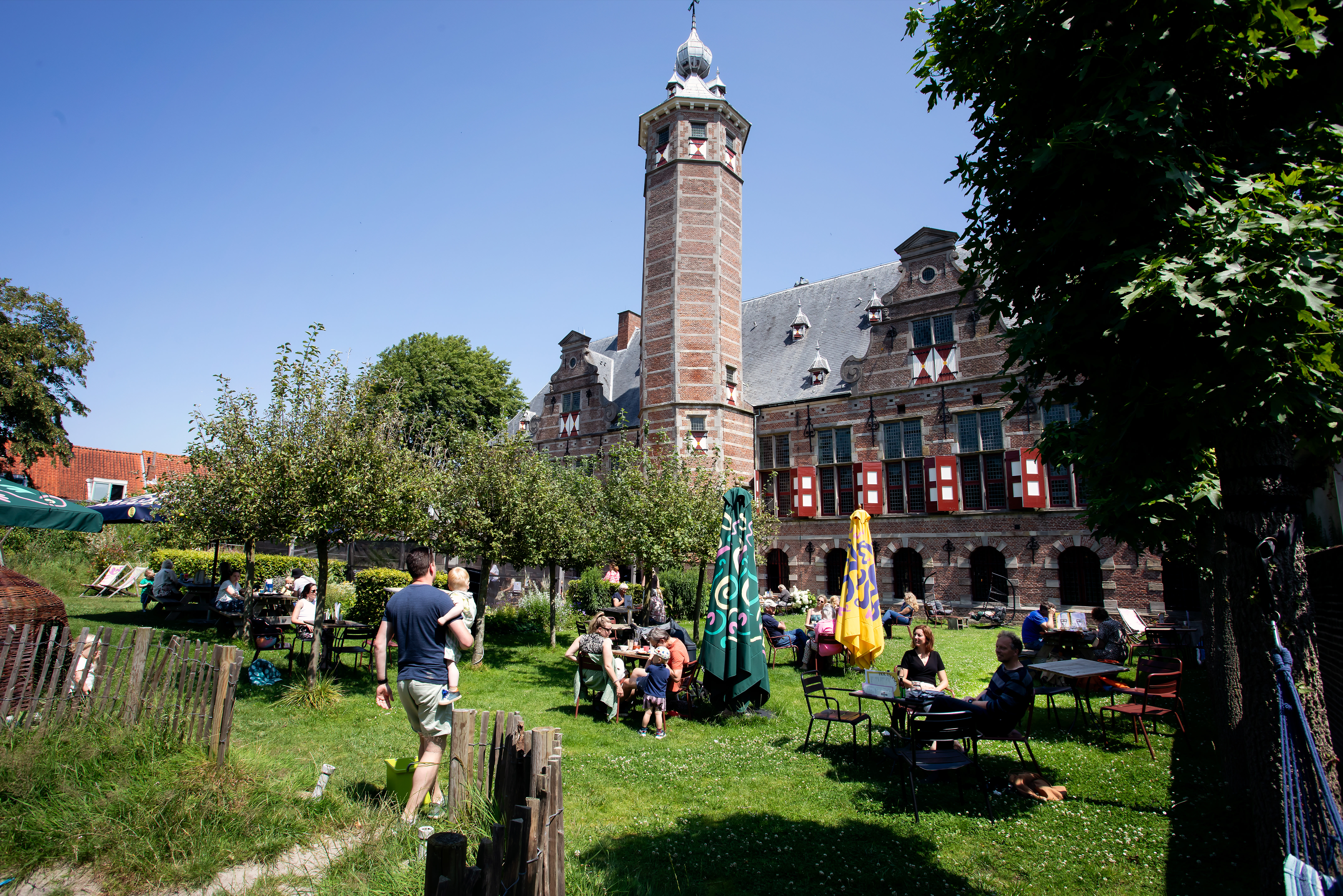 Gezellige tuin van Restaurant De Houttuinen