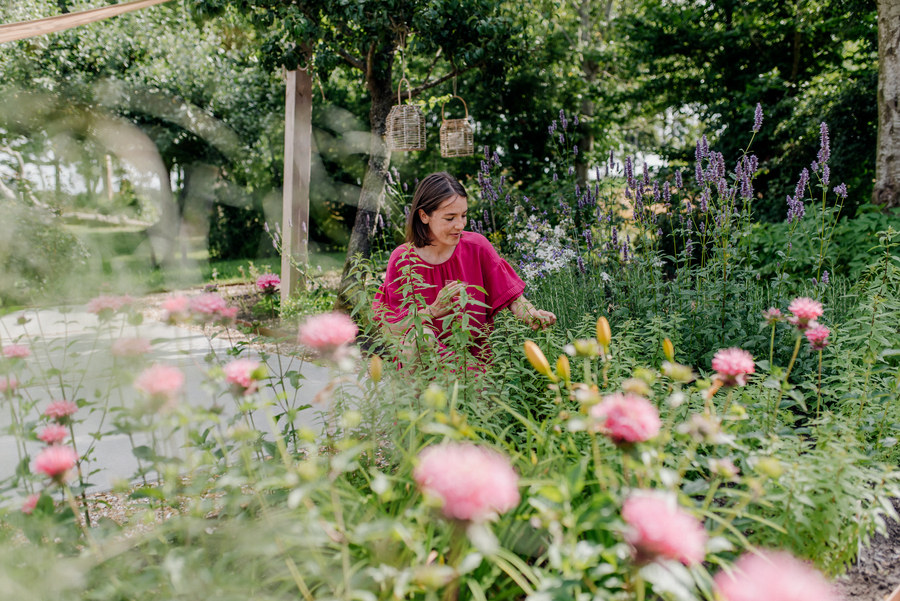 Welkom in de kruidentuin van Mevrouw Cha
