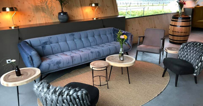 De lounge bij Beachclub Woody's