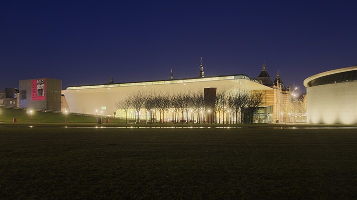 Stedelijk Museum by night