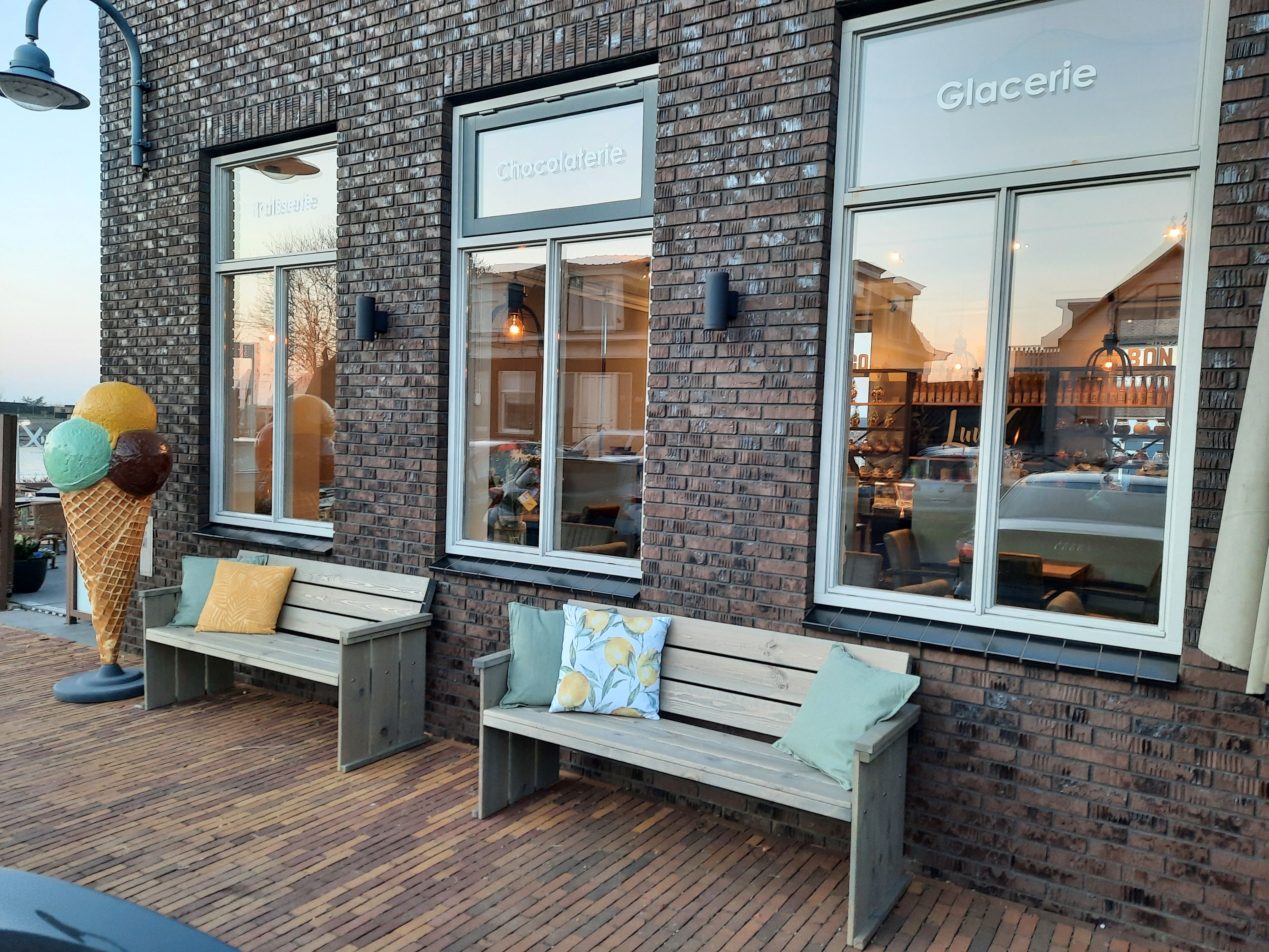 Luux by de Berekuil Lekkere bankjes voor de deur