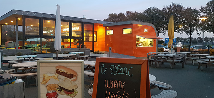 Snack Paviljoen Le Blanc met terras