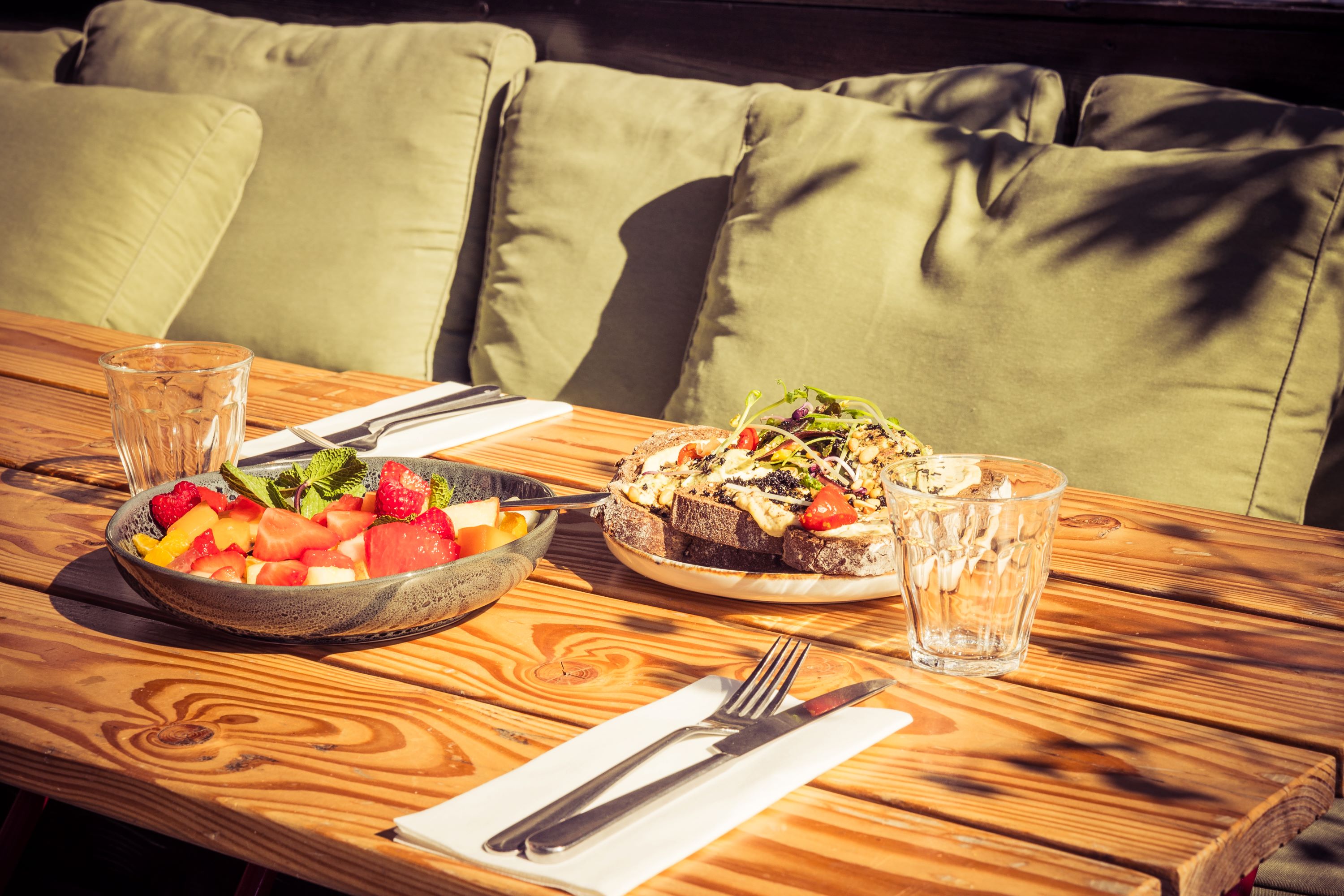 Terras The Colour Kitchen Zuilen