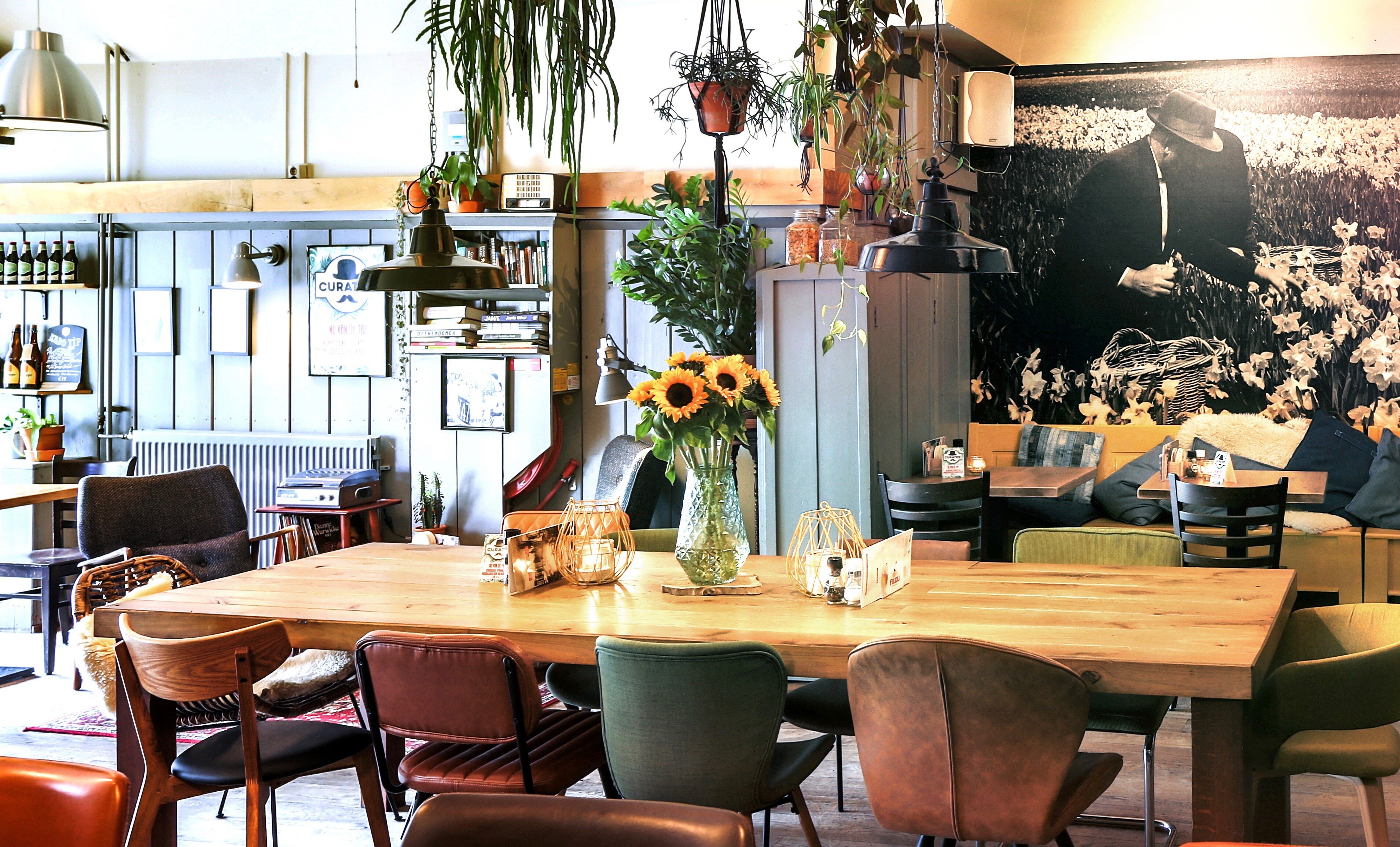 Welkom in het restaurant van Eetcafé de Voogd