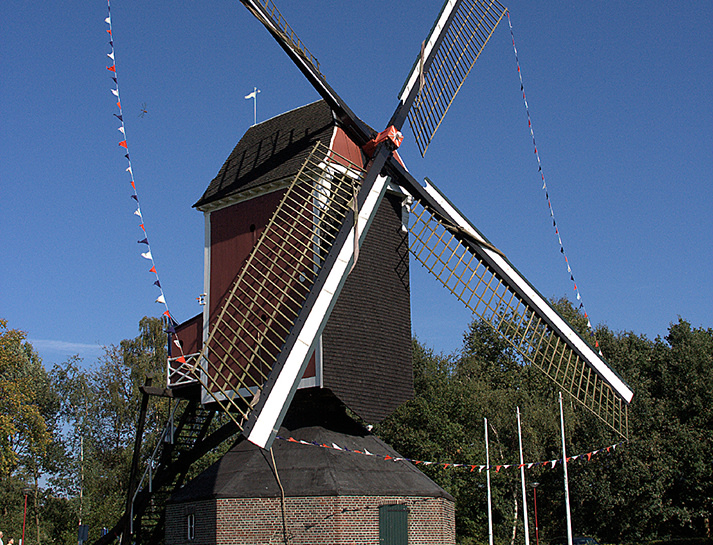 Sint Lindertmolen vooraanzicht