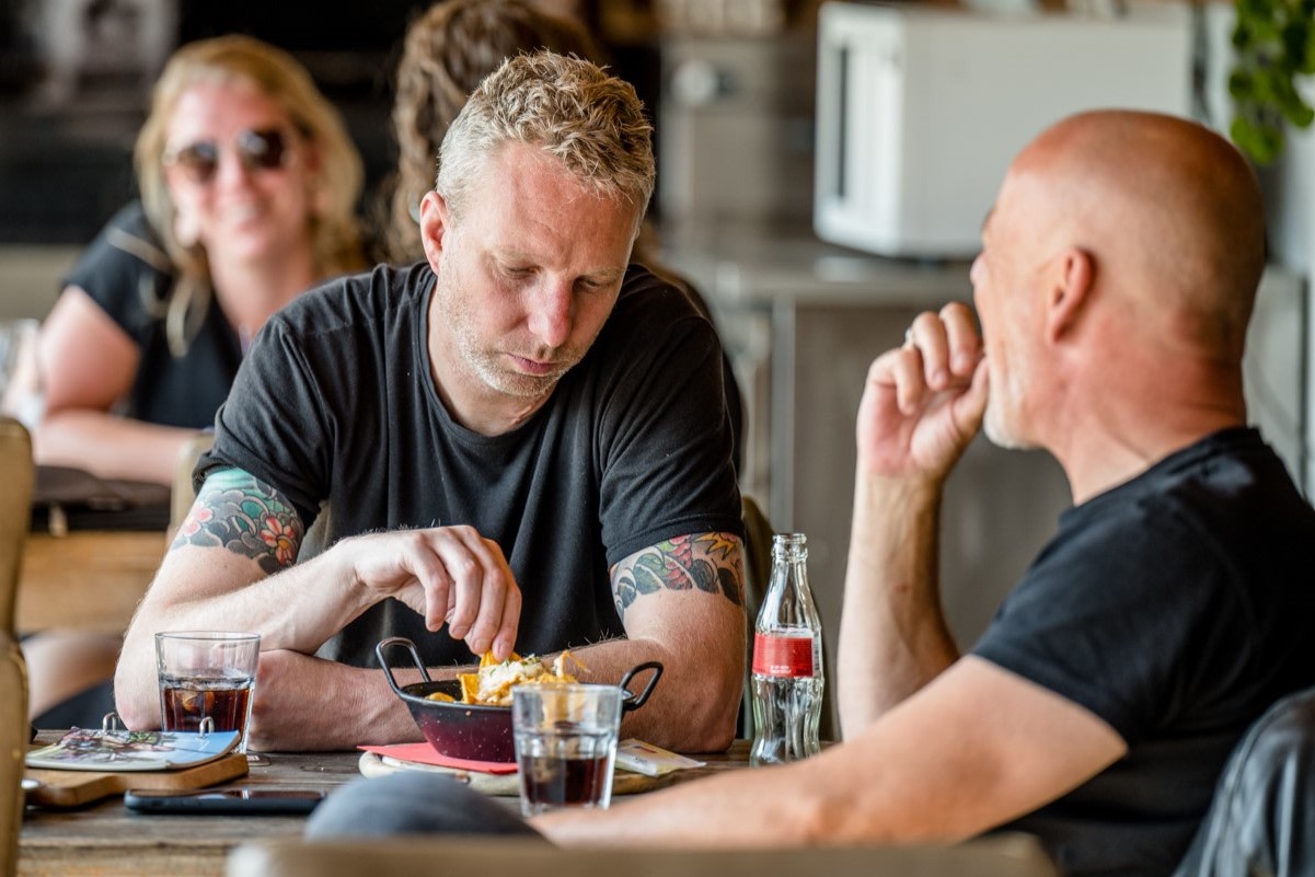 Gezellige sfeer bij Speciaalbierbrouwerij Oijen