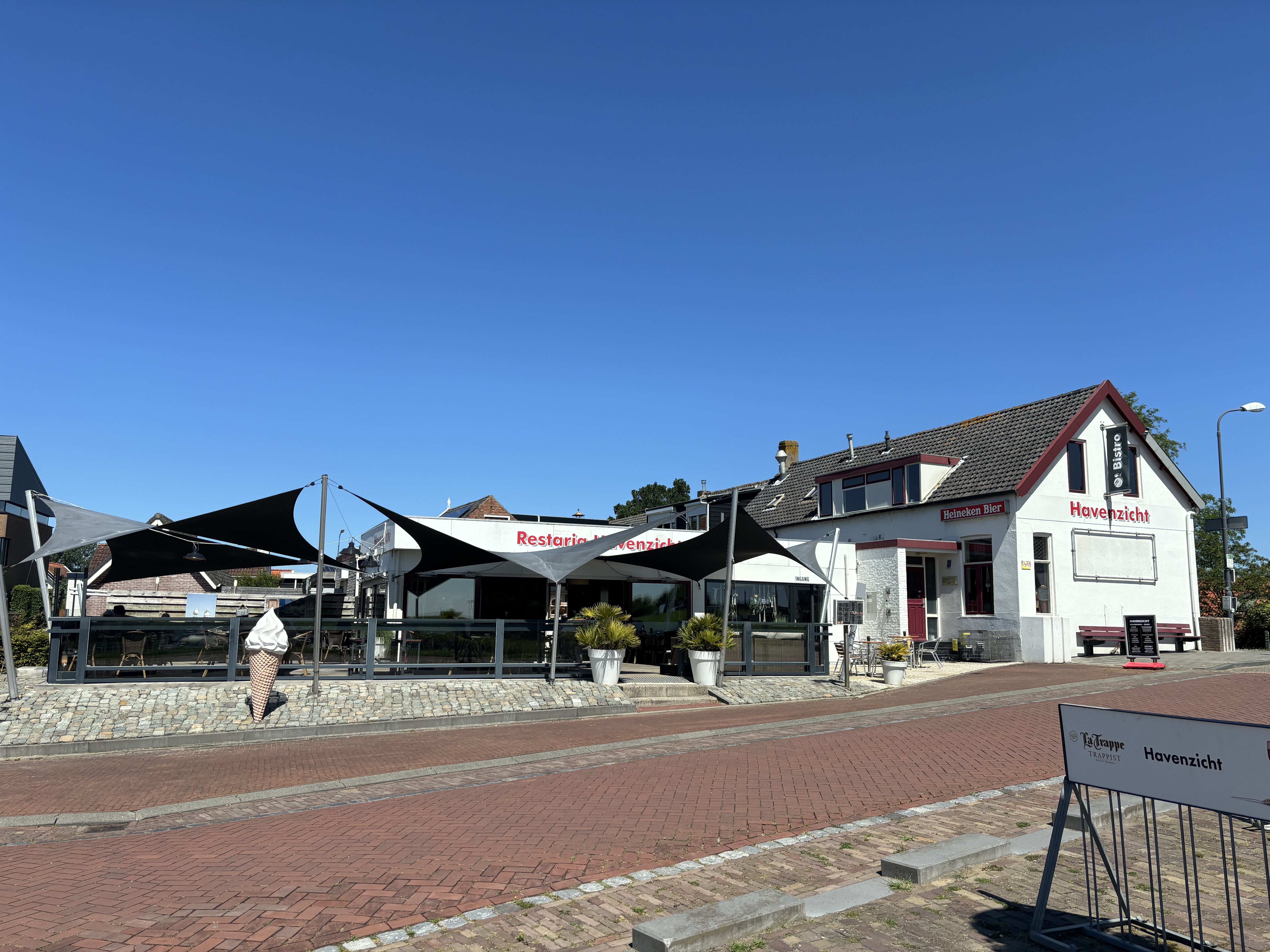 Bistro Restaria Havenzicht Vooraanzicht