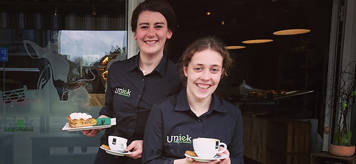 Lunchroom Uniek serveersters