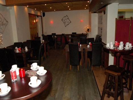 Restaria De Zwaan binnen