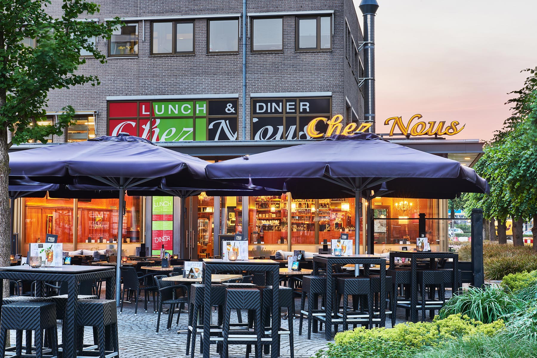 Het gezellige terras van Restaurant Chez Nous