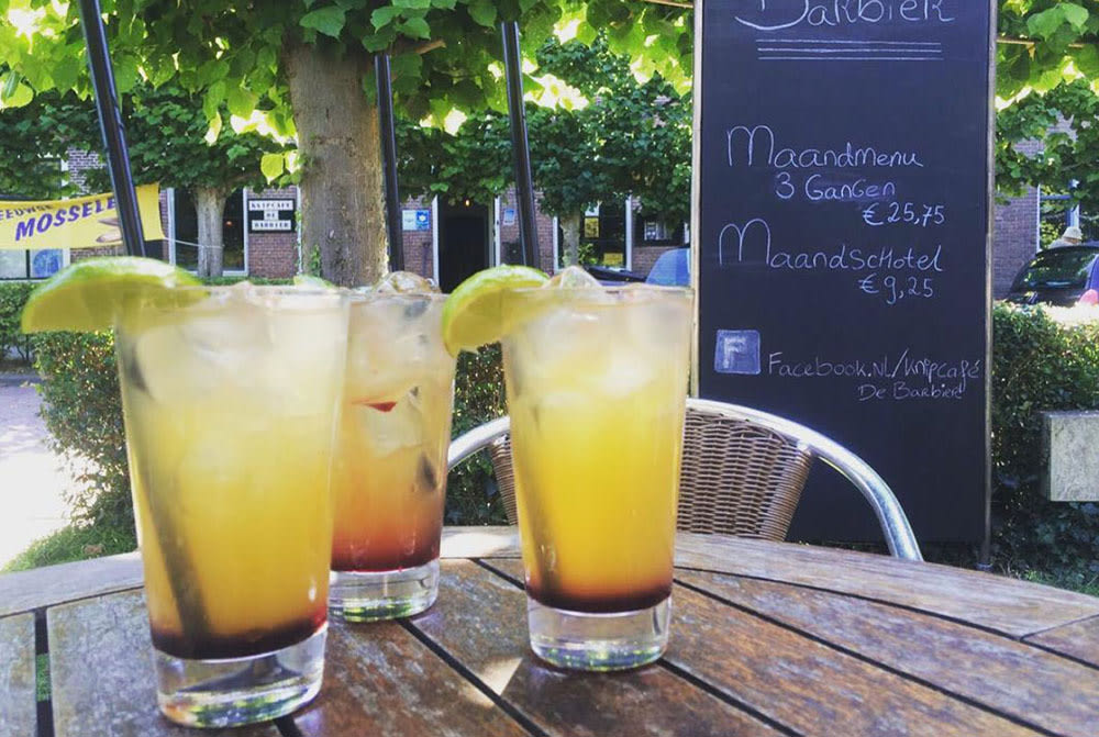 Eet- en Knipcafe De Barbier