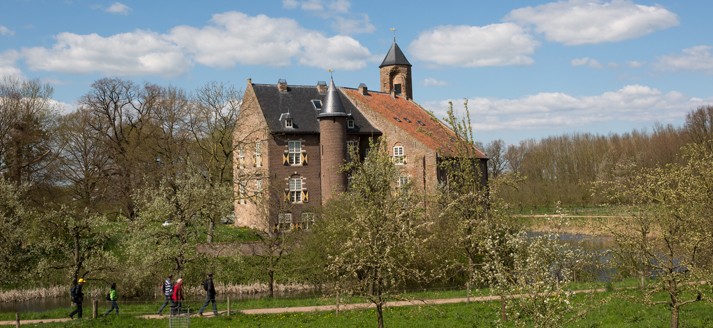 Kasteel Waardenburg