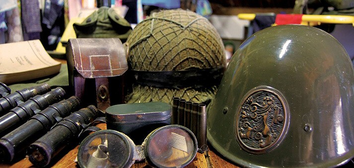 Grote verzameling van oude objecten