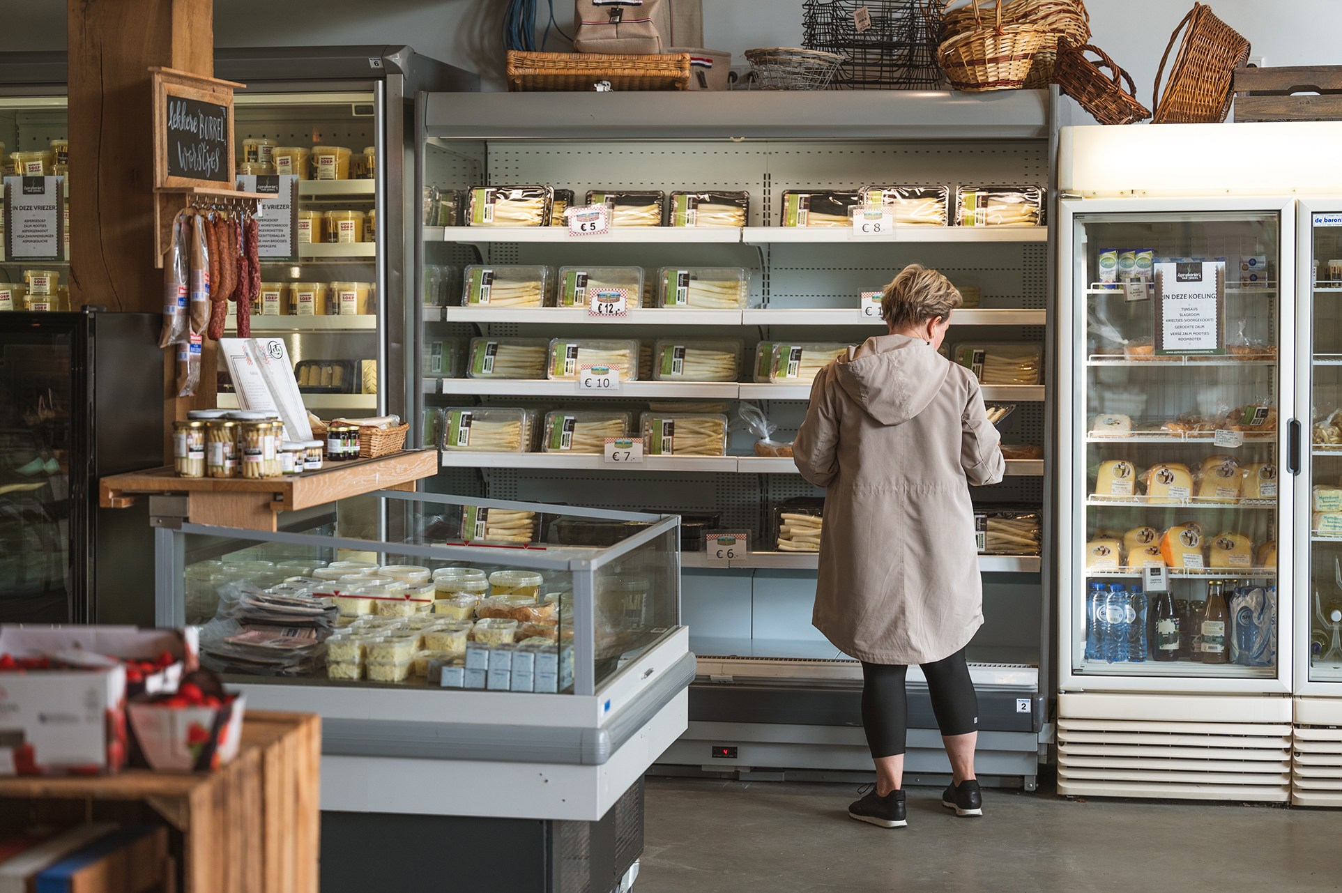 Verse asperges in de winkel