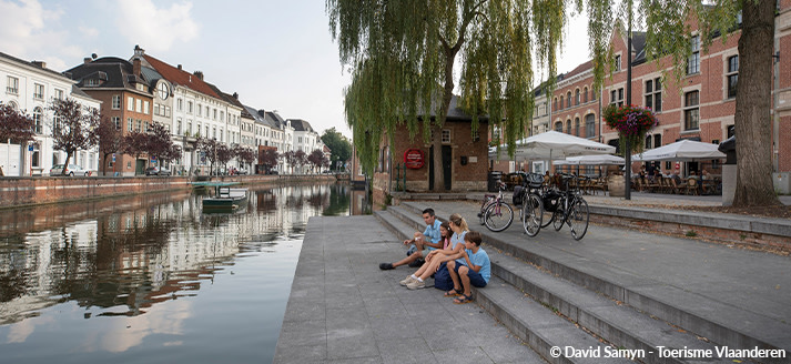 Fietsers in Lier © David Samyn