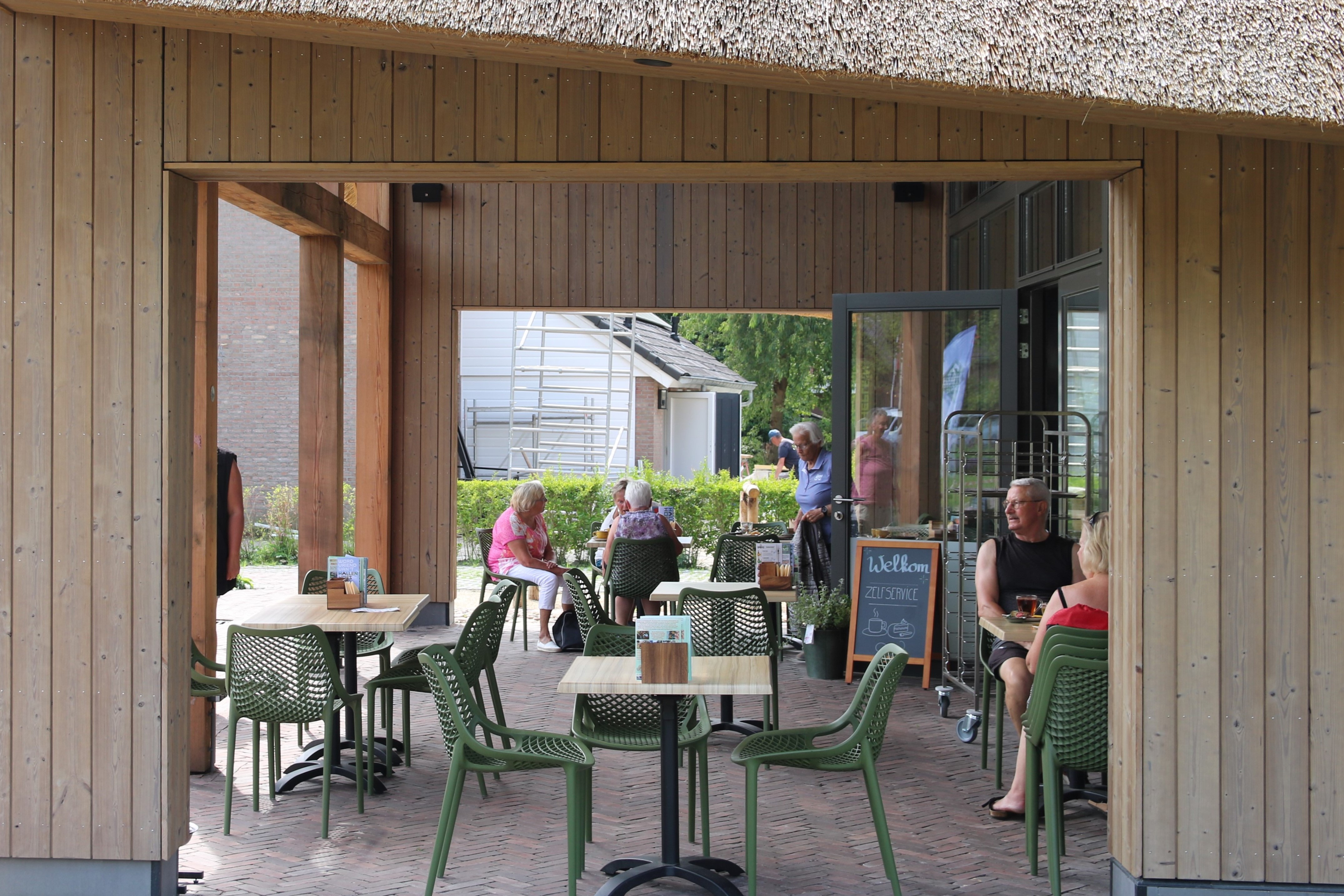 Luncheroom 't Hallenhoes | Terras