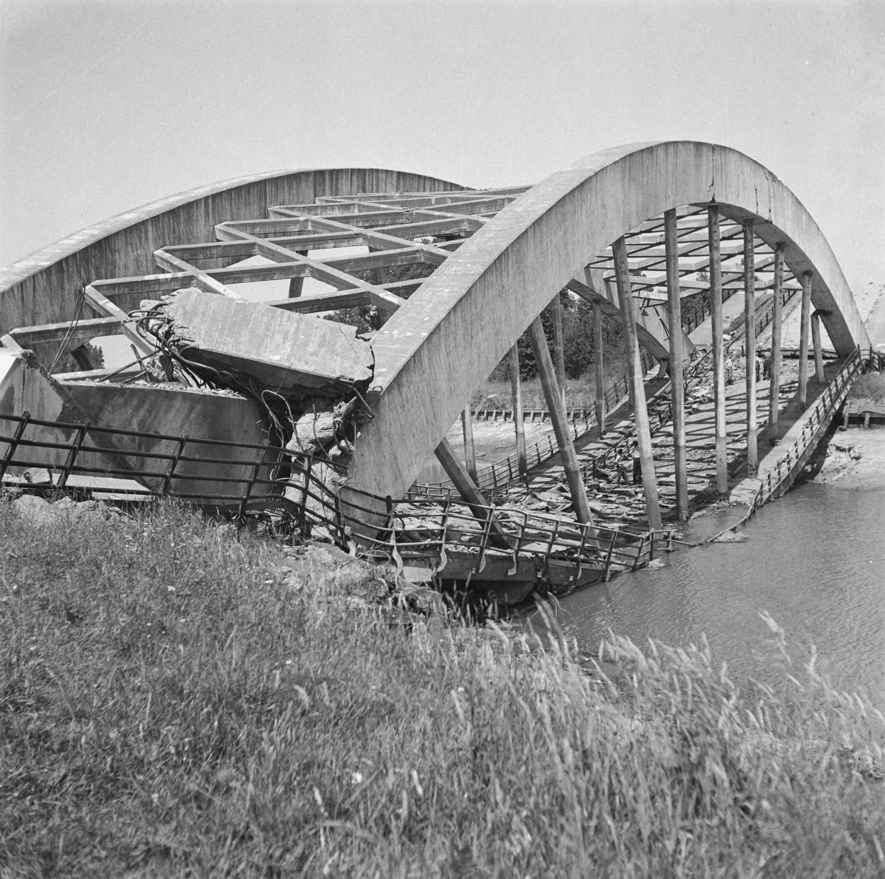 Eefdesebrug over Twentekanaal - Fotocollectie Anefo ©Nationaal Archief, CC0