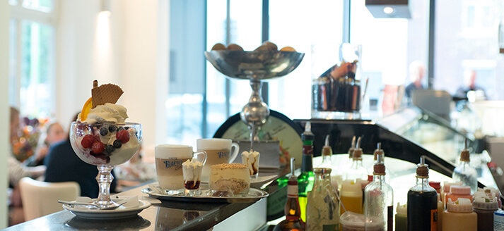 Kom langs bij IJssalon Clevers in Overloon!