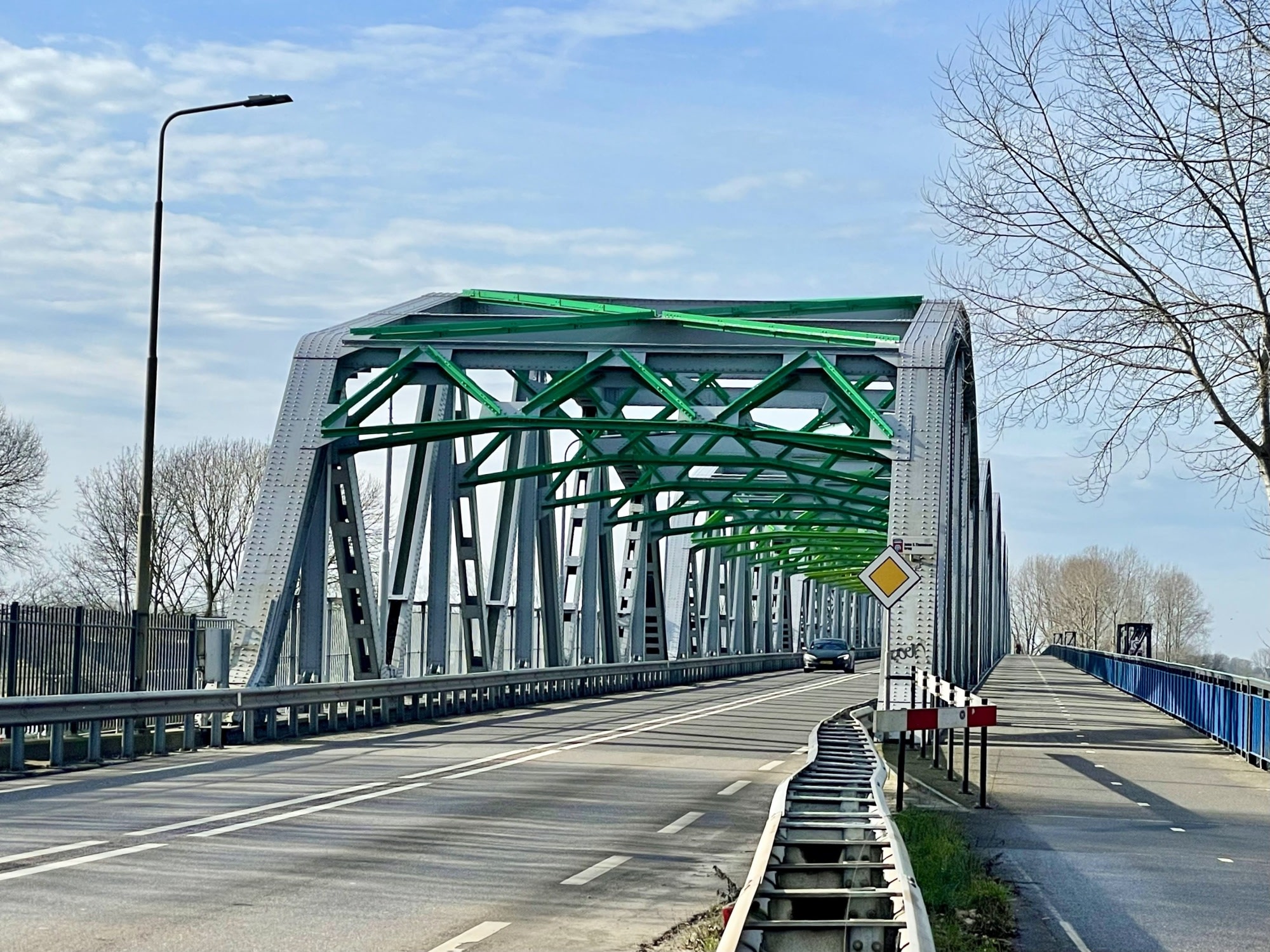 John S. Thompsonbrug