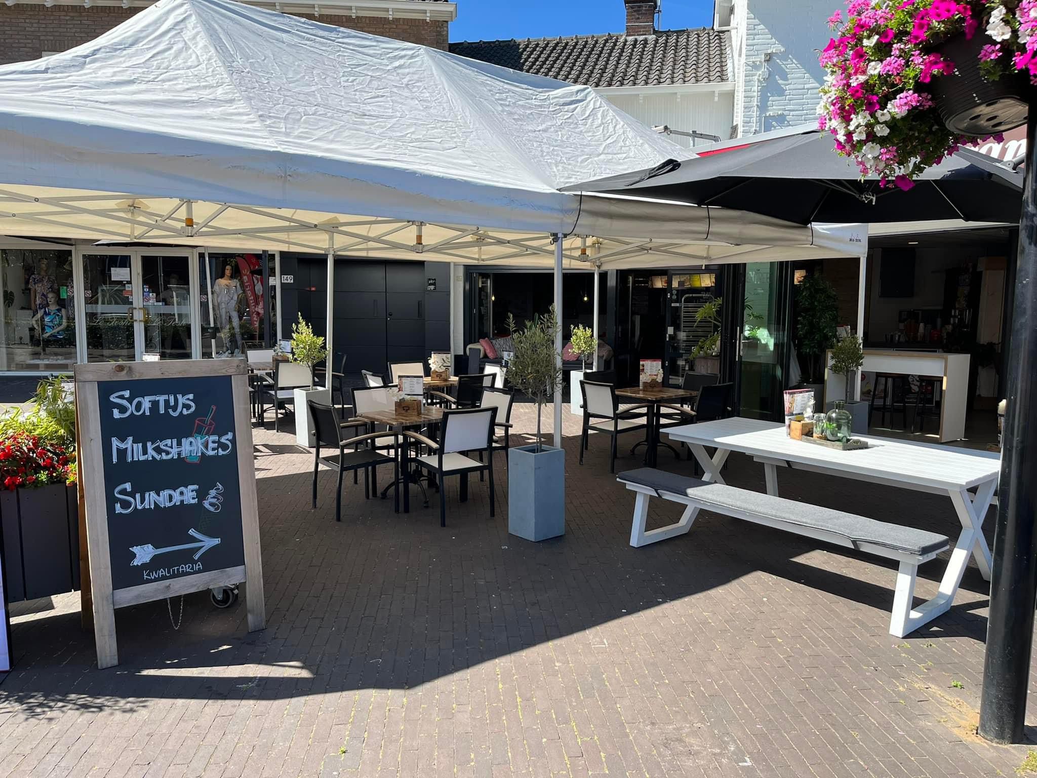 Het terras van Kwalitaria Eerbeek