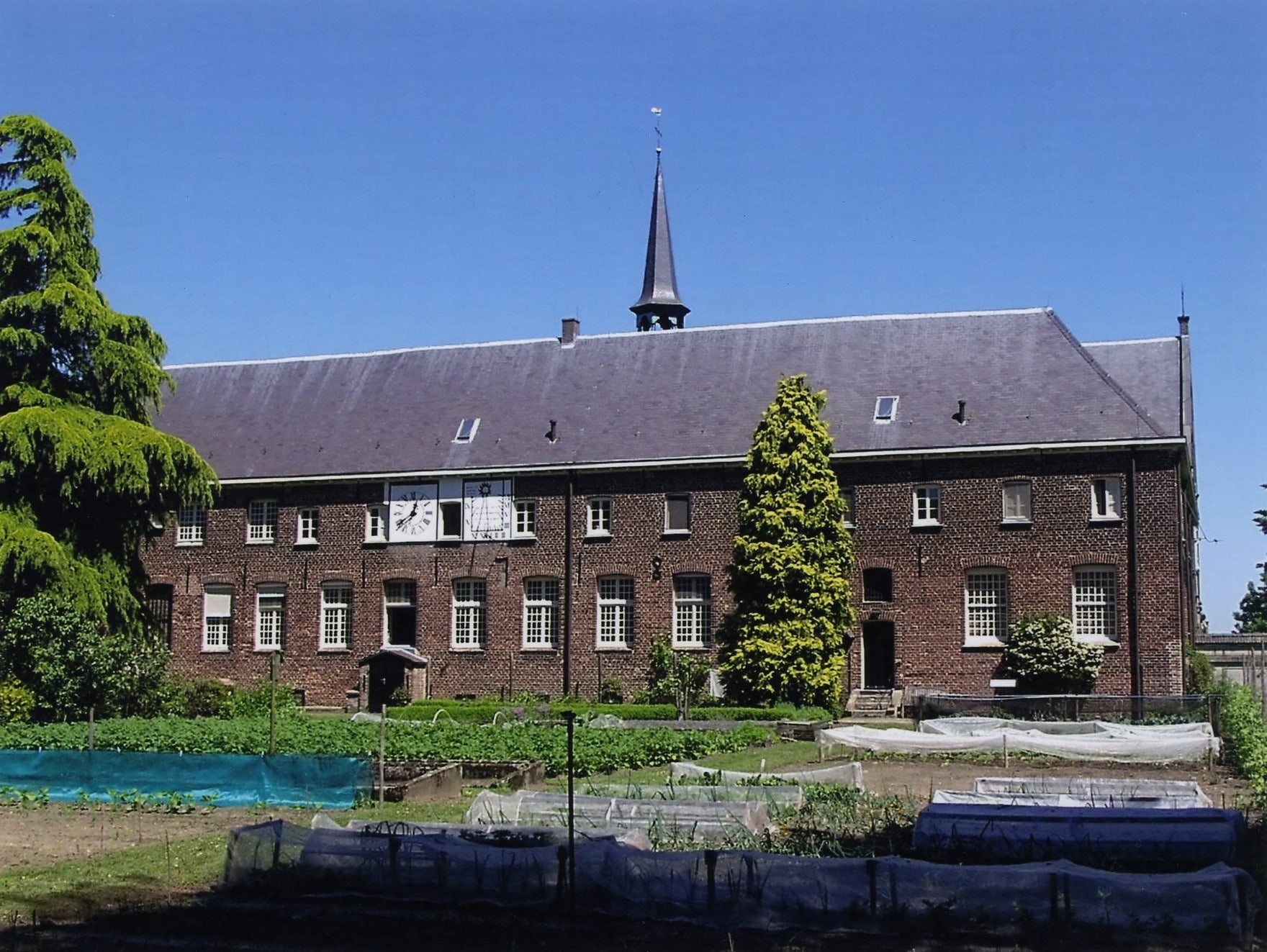 Het Emmausklooster in Velp - tuin