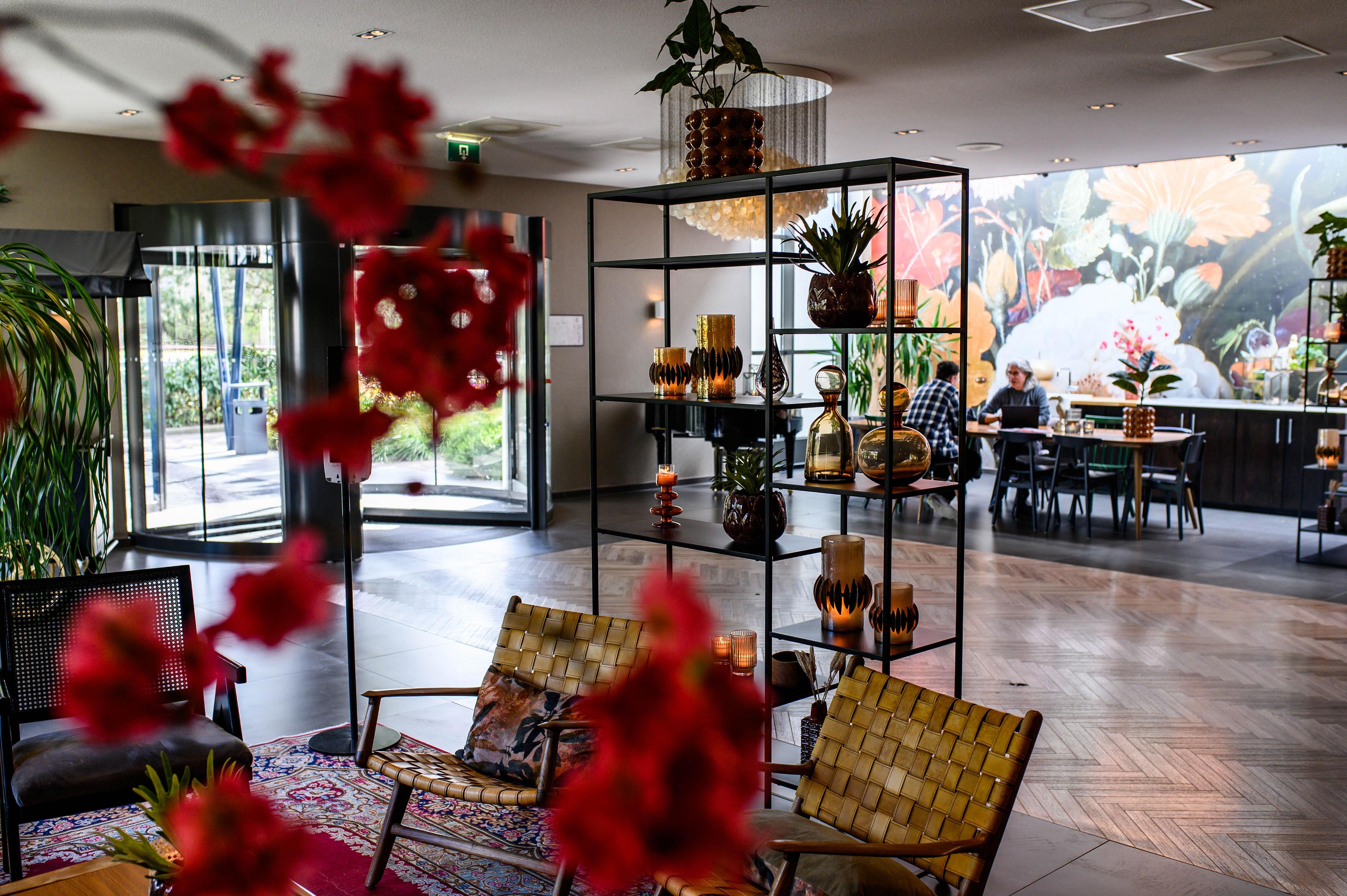 Treed binnen bij Van der Valk Sassenheim-Leiden