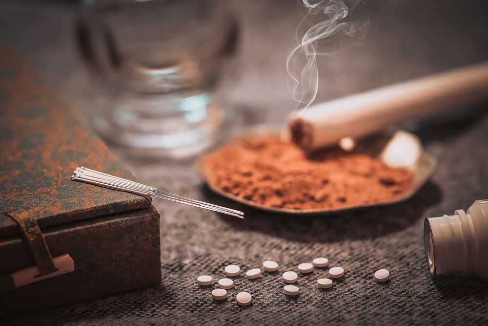 chinese-medicine-g85c9ee7a5_1920.jpg
