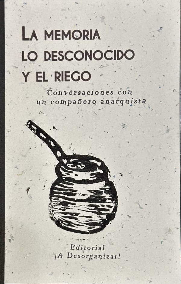 Tapa de La memoria, lo desconocido y el riego