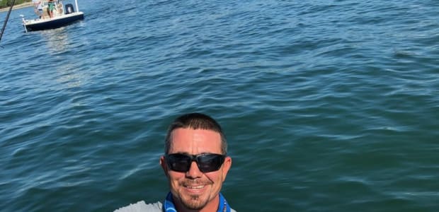Business Card: All Points Guide Service  -  22'