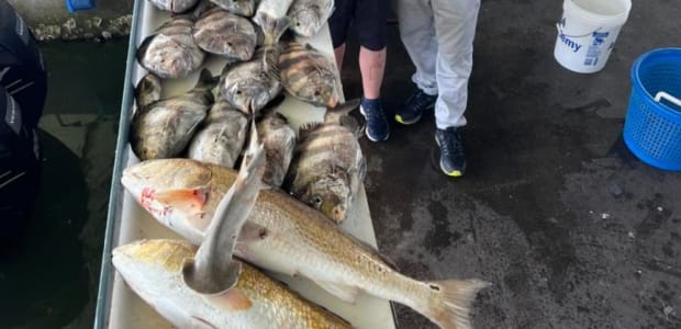 Business Card: Salty Rods Charters  -  29'