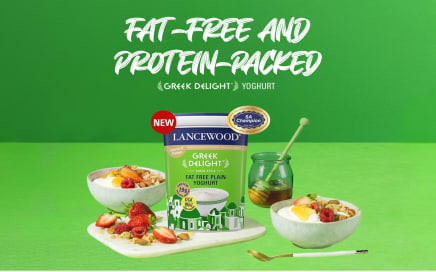 LANCEWOOD® award-winning cream cheese, cottage cheese and cheddar displayed on a shared grazing table, enjoyed by friends - celebrating products awarded by experts and loved by South Africans.