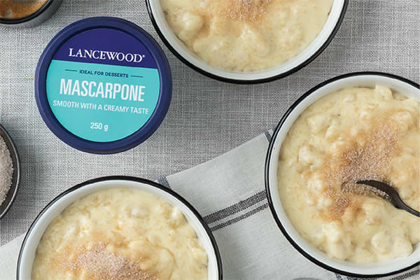 Creamy melkkos resep served in bowls with cinnamon sugar topping and Lancewood mascarpone