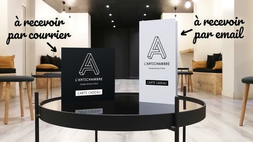 Photo des cartes cadeaux escape game de L'Antichambre