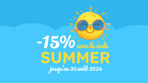 Un soleil souriant dessiné sur un fond de ciel bleu avec le texte : -15% avec le code SUMMER jusqu'au 30 août 2024