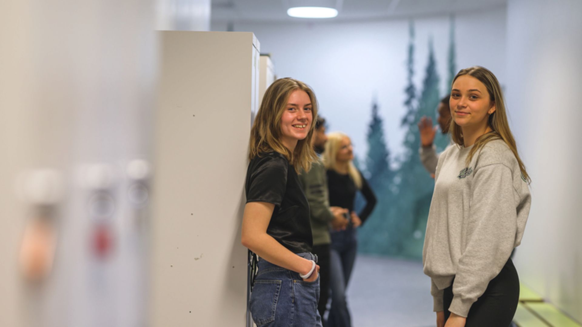 Elevambassadörer växer med mod och inspirerar – välkomnar nya elever!