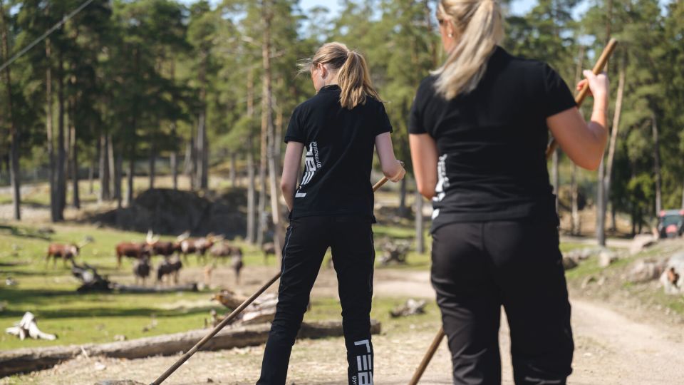 Sällskapsdjur och Djursjukvård utforskar Etologi och Miljöberikning på Kolmården