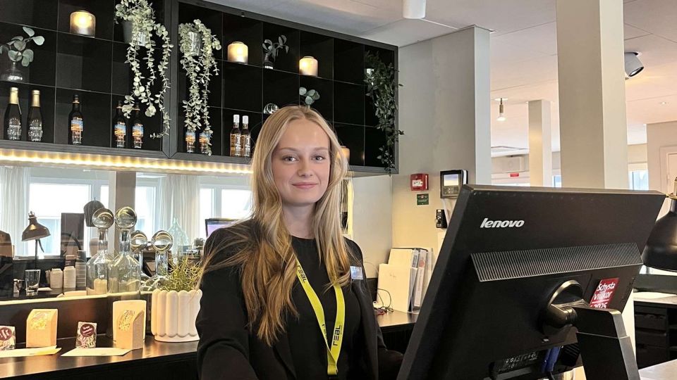 Cassandra trivs på Hotell- och turismprogrammet