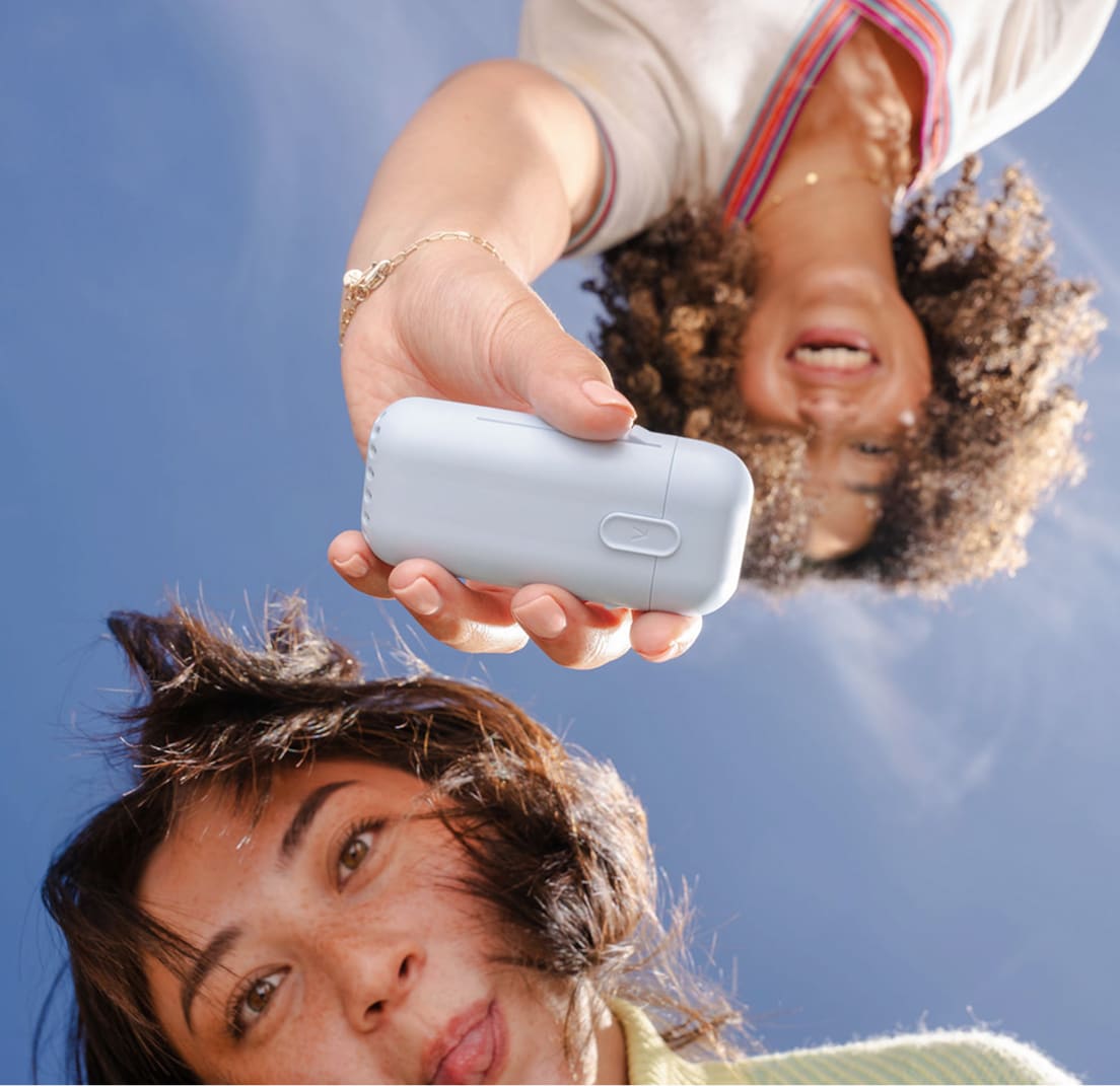 cūva flavor pod in hand