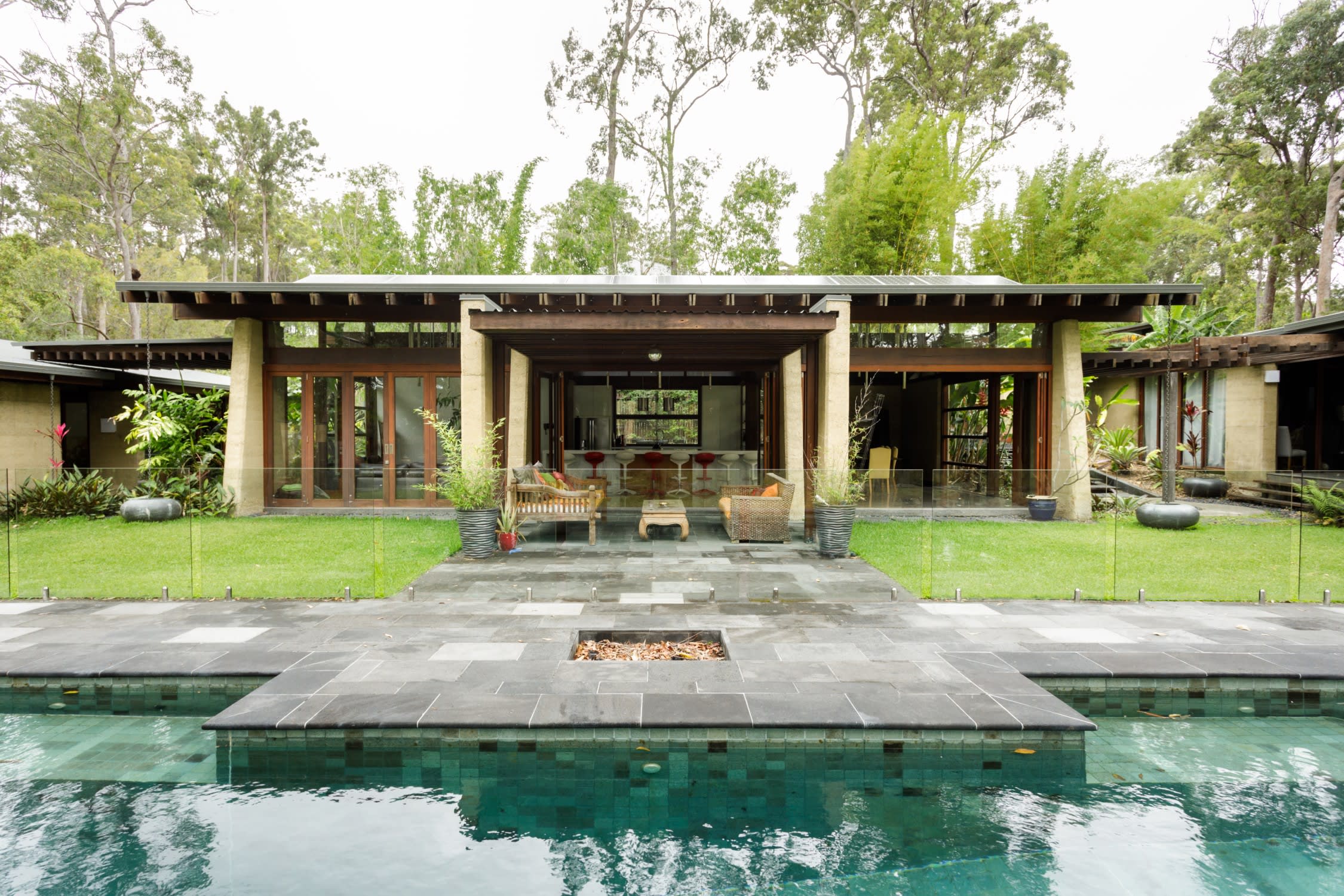 spacious villa with natural chemical-free pool 