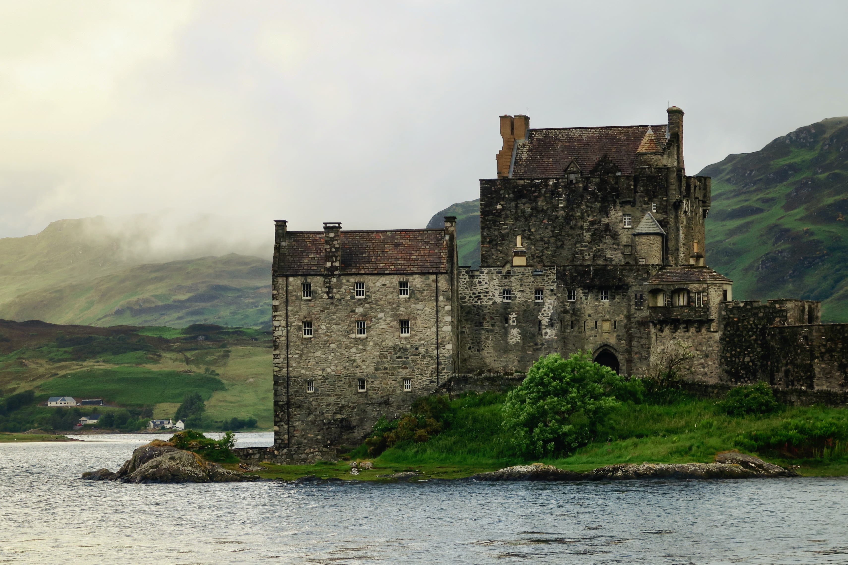 Castle full. Замок Эйлен-Донан. Эйлен Донан Шотландия. Замок Эйлен-Донан, Великобритания. Шотландский замок Эйлен Донан.