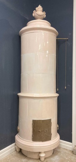 Swedish round jugendstyle stove