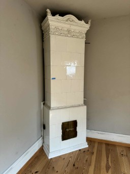 Swedish rectangular renaissance stove